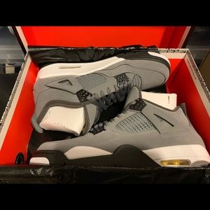 Jordan Retro 4 Cool Grey (2019)
